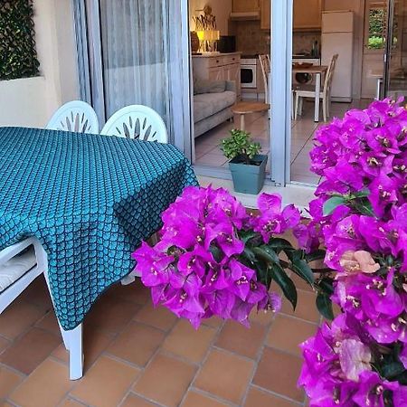 Le Tamaya Plage Charmant T2 En Rez De Jardin A 2 Pas D Une Belle Plage De Toutes Commodites Et Centre Ville Port Cavalaire-sur-Mer Luaran gambar